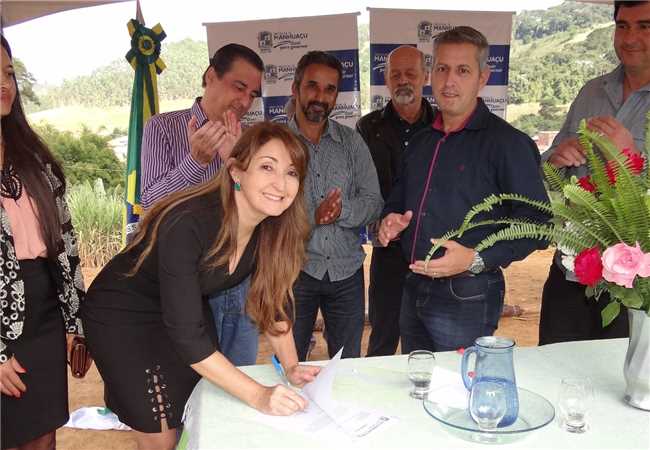 Prefeitura lança construção de ginásios poliesportivos em Ponte do Silva e Realeza